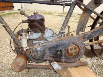 Moteur 250cc LUTETIA sur moto Austral Type PC de 1928 simple échappement