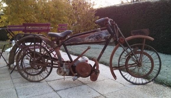 Moto Austral 250cc Type PC Modèle Tourisme de 1928